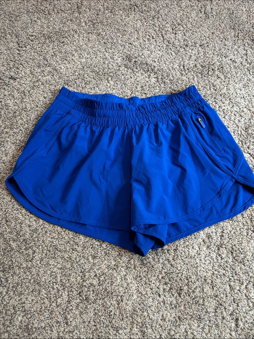 Lululemon Tracker Short V *4" size 12
